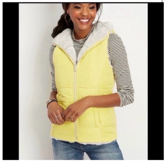 MAURICES Grey and Yellow Reversible Hooded Puffer Vest - Picture 4 of 7